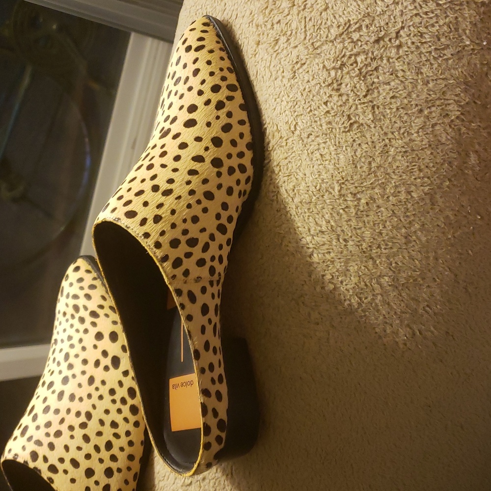 Leopard Print Mules - Picture 2 of 6